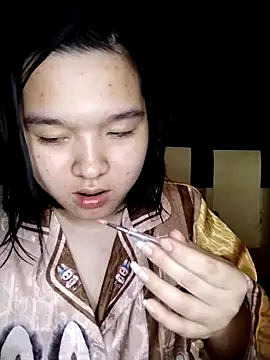 Snapshot of Thomgdee chatting on 03-13-25, 02:44 Thomgdee online show from 03-13-25, 02:44