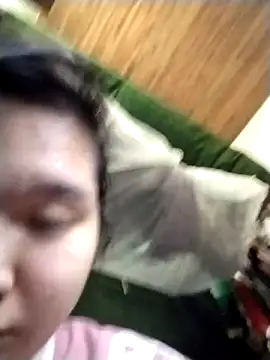 Snapshot of Thomgdee chatting on 03-15-25, 05:52 Thomgdee online show from 03-15-25, 05:52