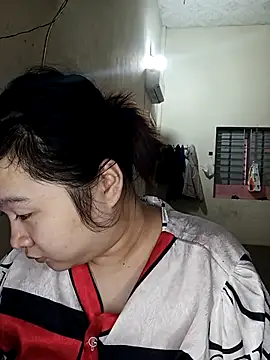 Snapshot of Thomgdee chatting on 11-11-25, 06:02 Thomgdee online show from 11-11-25, 06:02