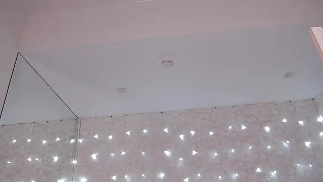 Snapshot of Evapeach_ chatting on 01-19-25, 10:17 Evapeach online show from 01-19-25, 10:17