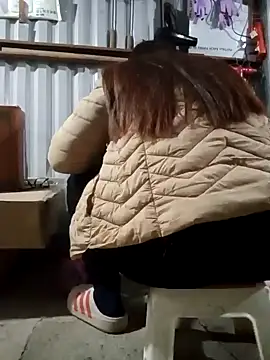 JasminePham online show from 12-24-24, 12:55