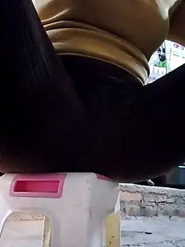 JasminePham online show from 02-04-25, 07:07