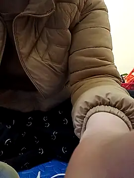 JasminePham online show from 02-04-25, 02:10