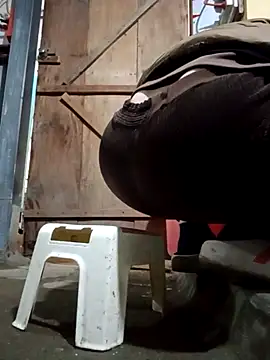 JasminePham online show from 02-19-25, 01:08