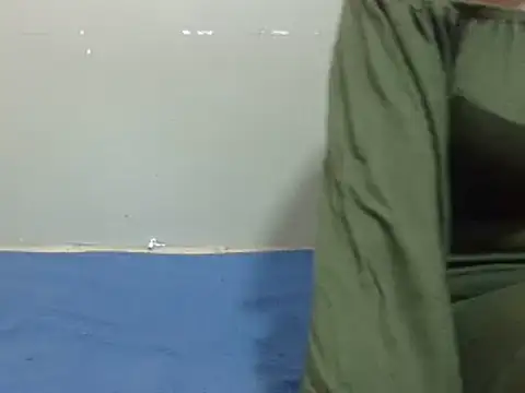 Snapshot of sweet-mella chatting on 02-10-25, 07:04 sweet-mella online show from 02-10-25, 07:04