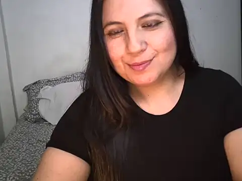 Snapshot of irissex0711 chatting on 10-07-25, 01:03 irissex0711 online show from 10-07-25, 01:03