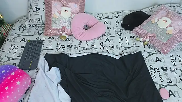 Lorenne Miller online show from 12-26-24, 09:58