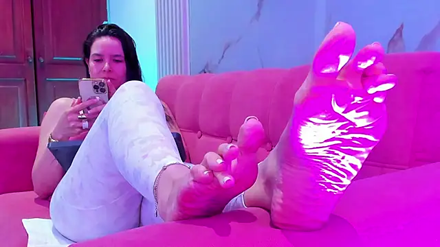 Snapshot of BridgetRodriguez chatting on 09-13-25, 12:27 BridgetRodriguez online show from 09-13-25, 12:27