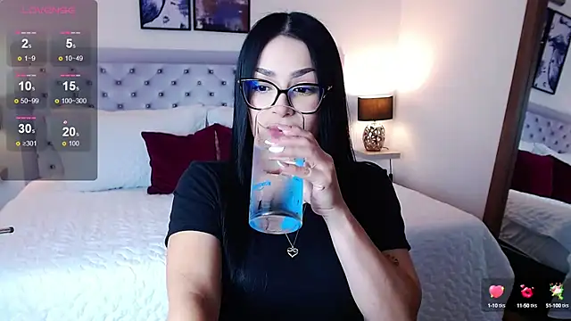 sarascottt online show from 02-13-25, 02:52