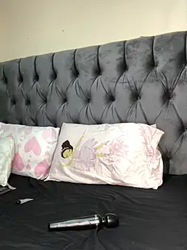 Anaelle24 online show from 07-14-26, 04:39