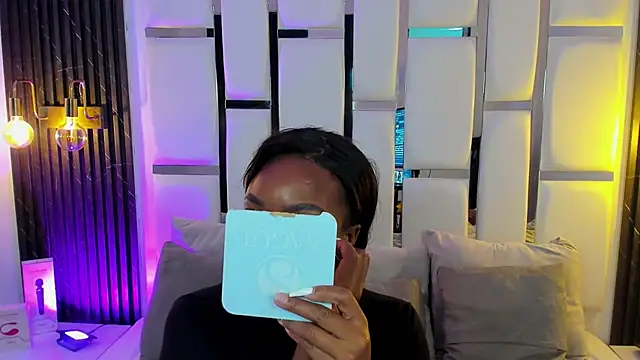 mia schwarz online show from 10-22-25, 10:09