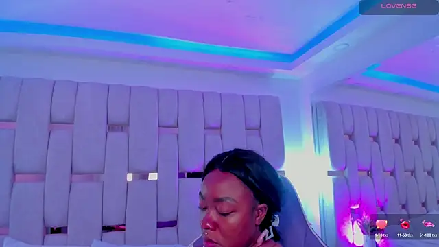 mia schwarz online show from 04-15-26, 10:32