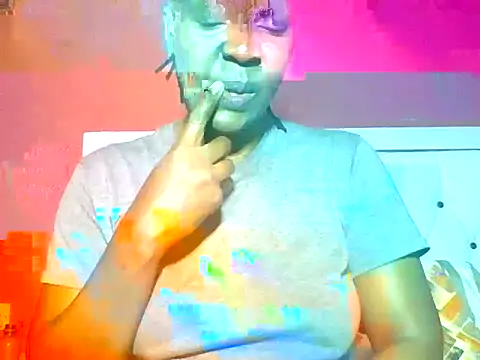 Snapshot of Sweet-piie chatting on 10-18-25, 08:04 Sweet-piie online show from 10-18-25, 08:04