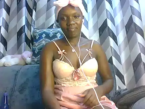 Slimthick900 online show from 03-11-25, 07:58