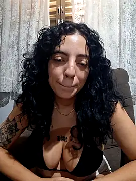 Snapshot of Sweet-diamondxxx chatting on 03-19-26, 02:10 Sweet-diamondxxx online show from 03-19-26, 02:10