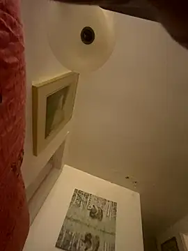 Snapshot of kikiwonderbar chatting on 12-17-25, 05:13 kikiwonderbar online show from 12-17-25, 05:13