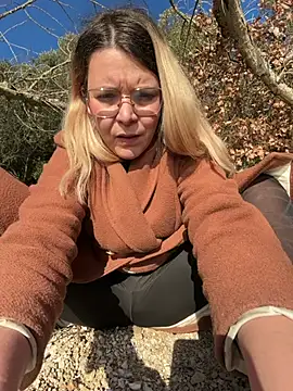 EmyLana online show from 03-13-26, 07:15