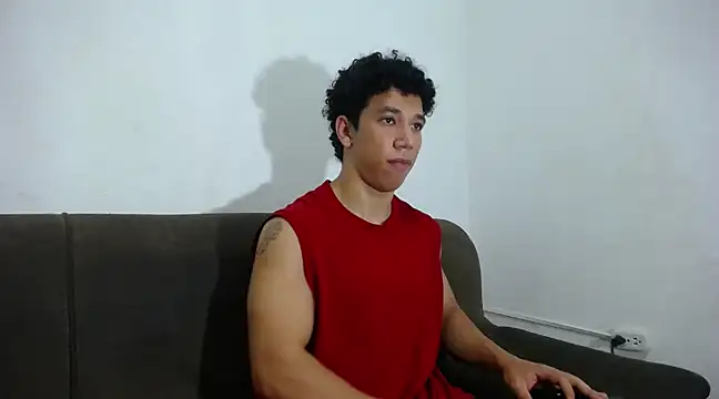 Snapshot of ethan_noir chatting on 02-25-25, 02:03 ethan noir online show from 02-25-25, 02:03