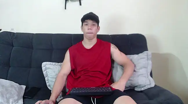 Snapshot of ethan_noir chatting on 03-13-25, 06:56 ethan noir online show from 03-13-25, 06:56