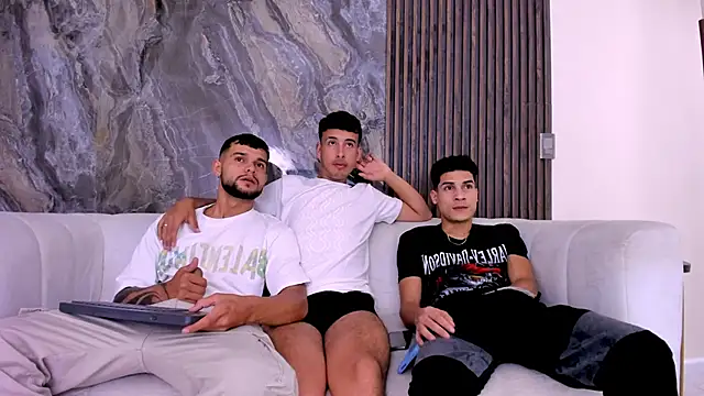 hot day online show from 03-20-25, 01:46