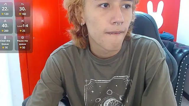 Snapshot of Stephan_Queens chatting on 12-22-24, 02:16 Stephan Queens online show from 12-22-24, 02:16