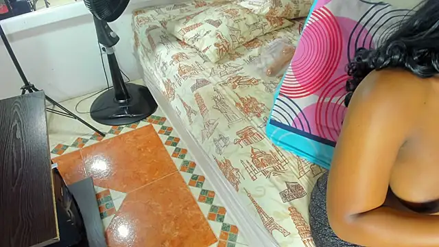 Evelonga 707 online show from 01-07-25, 07:06