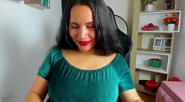 Snapshot of Saylor_Lee22 chatting on 12-04-24, 06:33 Saylor Lee22 online show from 12-04-24, 06:33