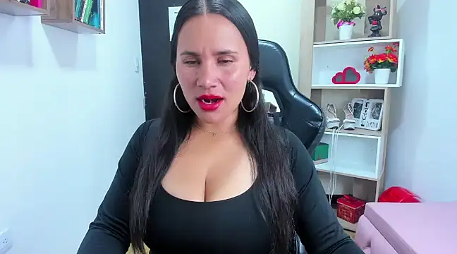 Snapshot of Saylor_Lee22 chatting on 12-12-24, 03:10 Saylor Lee22 online show from 12-12-24, 03:10