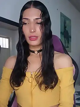 Lanna hott  online show from 07-15-26, 07:41