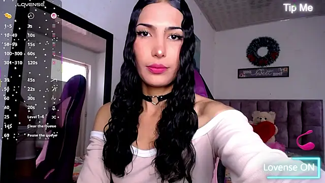 Lanna hott  online show from 07-28-26, 07:15