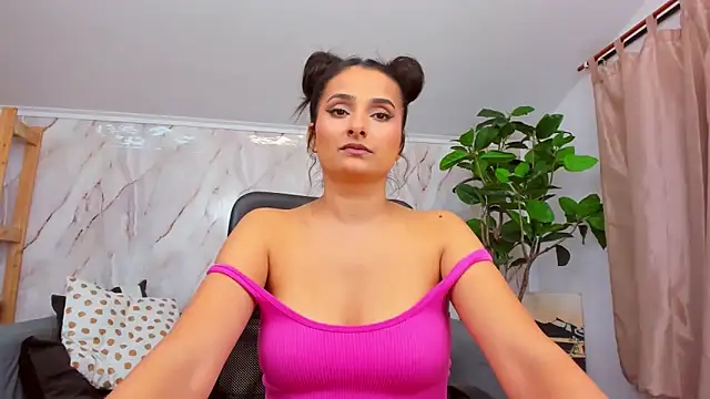 JennaPrice online show from 01-10-25, 03:37