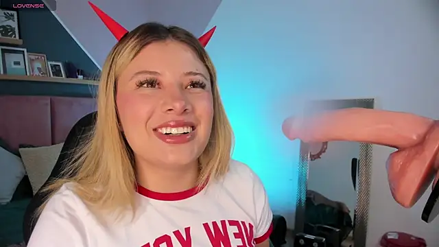 Khali reed  online show from 03-28-26, 01:00