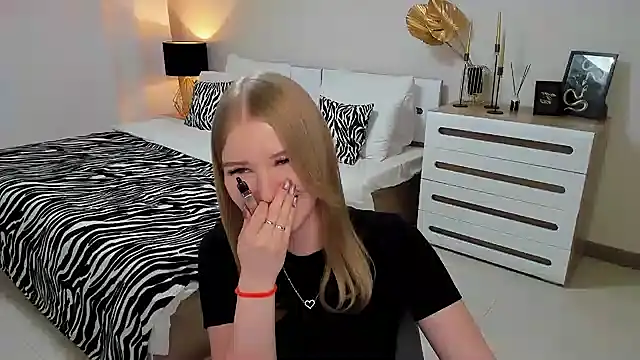 shy  lady online show from 02-28-25, 12:32