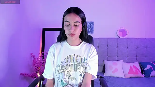 Snapshot of samy_lewis chatting on 03-14-25, 01:16 samy lewis online show from 03-14-25, 01:16