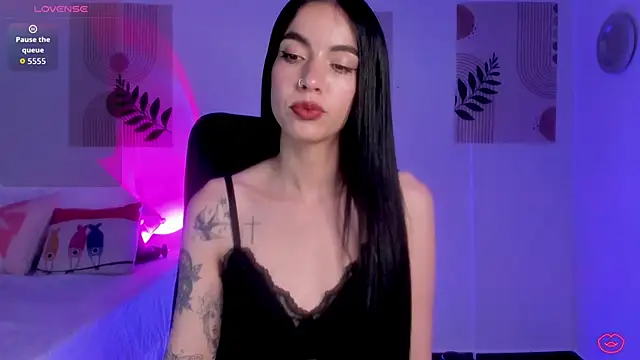 Snapshot of samy_lewis chatting on 11-20-25, 02:45 samy lewis online show from 11-20-25, 02:45