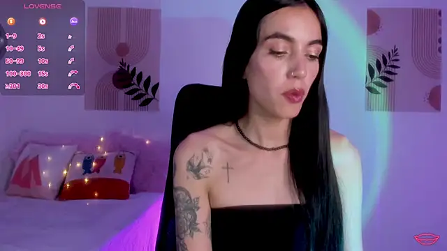 Snapshot of samy_lewis chatting on 11-30-25, 03:54 samy lewis online show from 11-30-25, 03:54