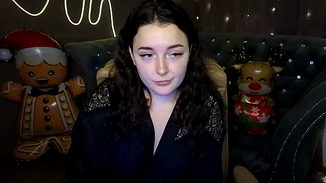 Snapshot of GloriNichols chatting on 01-04-25, 01:21 GloriNichols online show from 01-04-25, 01:21