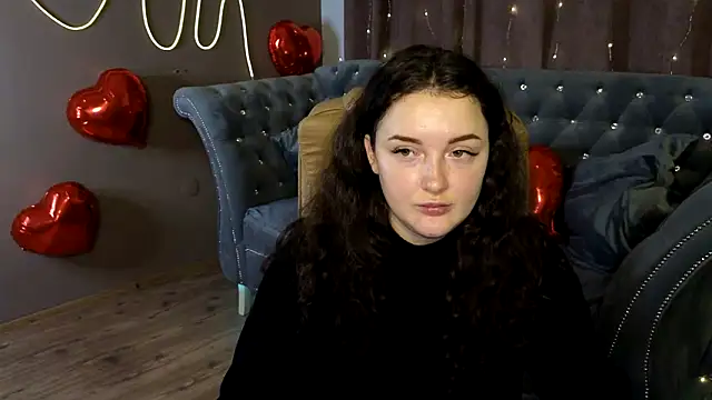 Snapshot of GloriNichols chatting on 02-03-25, 12:57 GloriNichols online show from 02-03-25, 12:57