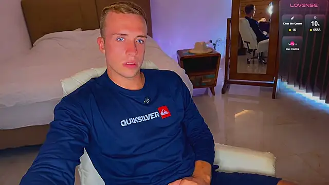 Snapshot of tommy_cumfinger chatting on 11-10-25, 08:24 tommy cumfinger online show from 11-10-25, 08:24