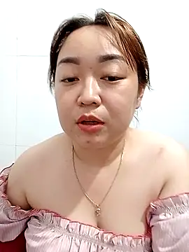 VyOanh2K online show from 02-24-25, 01:21