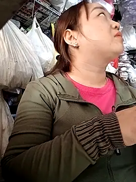 VyOanh2K online show from 03-22-25, 03:52