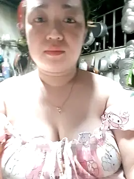 VyOanh2K online show from 09-15-25, 01:11