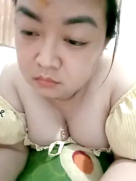 VyOanh2K online show from 09-29-25, 04:12