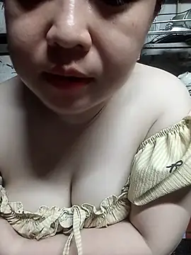 VyOanh2K online show from 05-13-26, 03:42