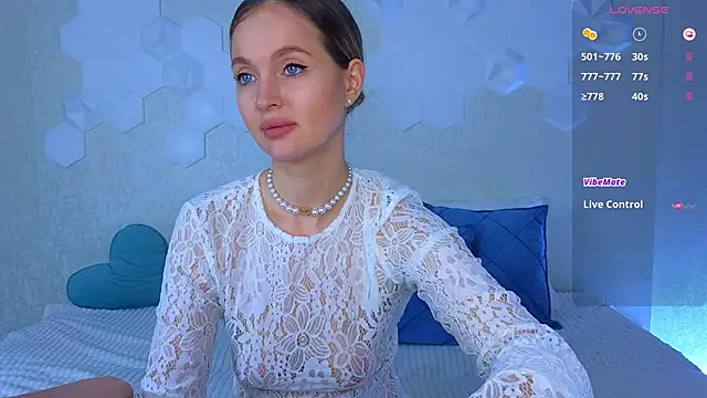 Snapshot of Lynna_Sparks chatting on 04-26-26, 02:09 Lynna Sparks online show from 04-26-26, 02:09