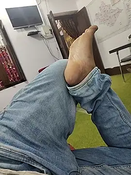 Snapshot of biharihotlund chatting on 11-20-25, 08:47 biharihotlund online show from 11-20-25, 08:47