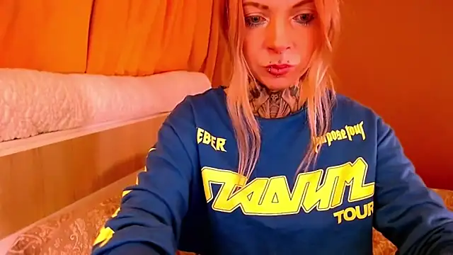 InesGold online show from 02-10-26, 07:34