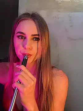 GraceTorrez online show from 02-11-25, 01:41