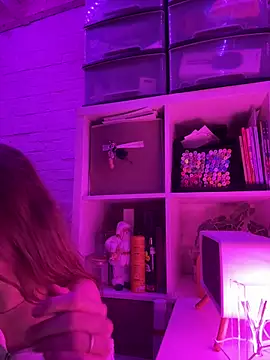 Snapshot of sophiamlf chatting on 12-17-25, 10:16 sophiamlf online show from 12-17-25, 10:16