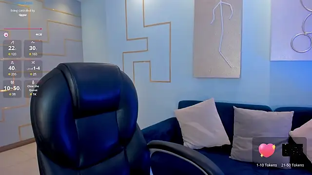 Snapshot of HannahJamesX chatting on 02-04-25, 10:02 HannahJamesX online show from 02-04-25, 10:02